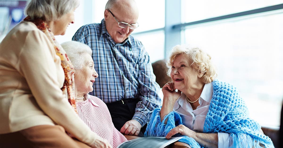 _0005_The Birches_5 Surefire Ways to Make New Friends in Senior Living  9.17.24