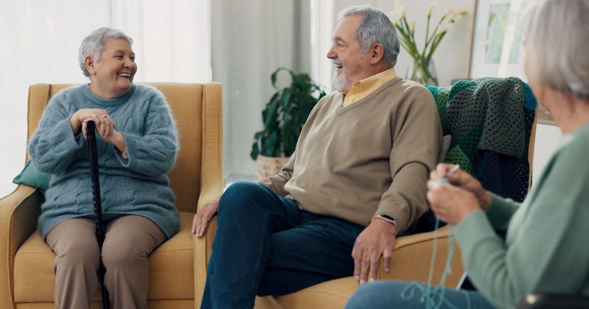 Illinois Long-Term Care Ombudsman: What They Do, When to Call, and How They Help